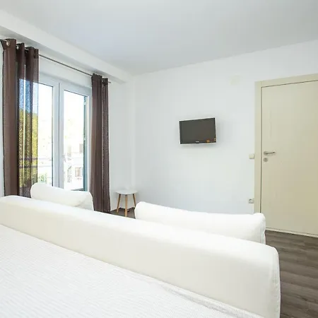 Apartments Mosor Omiš Kültér fotó